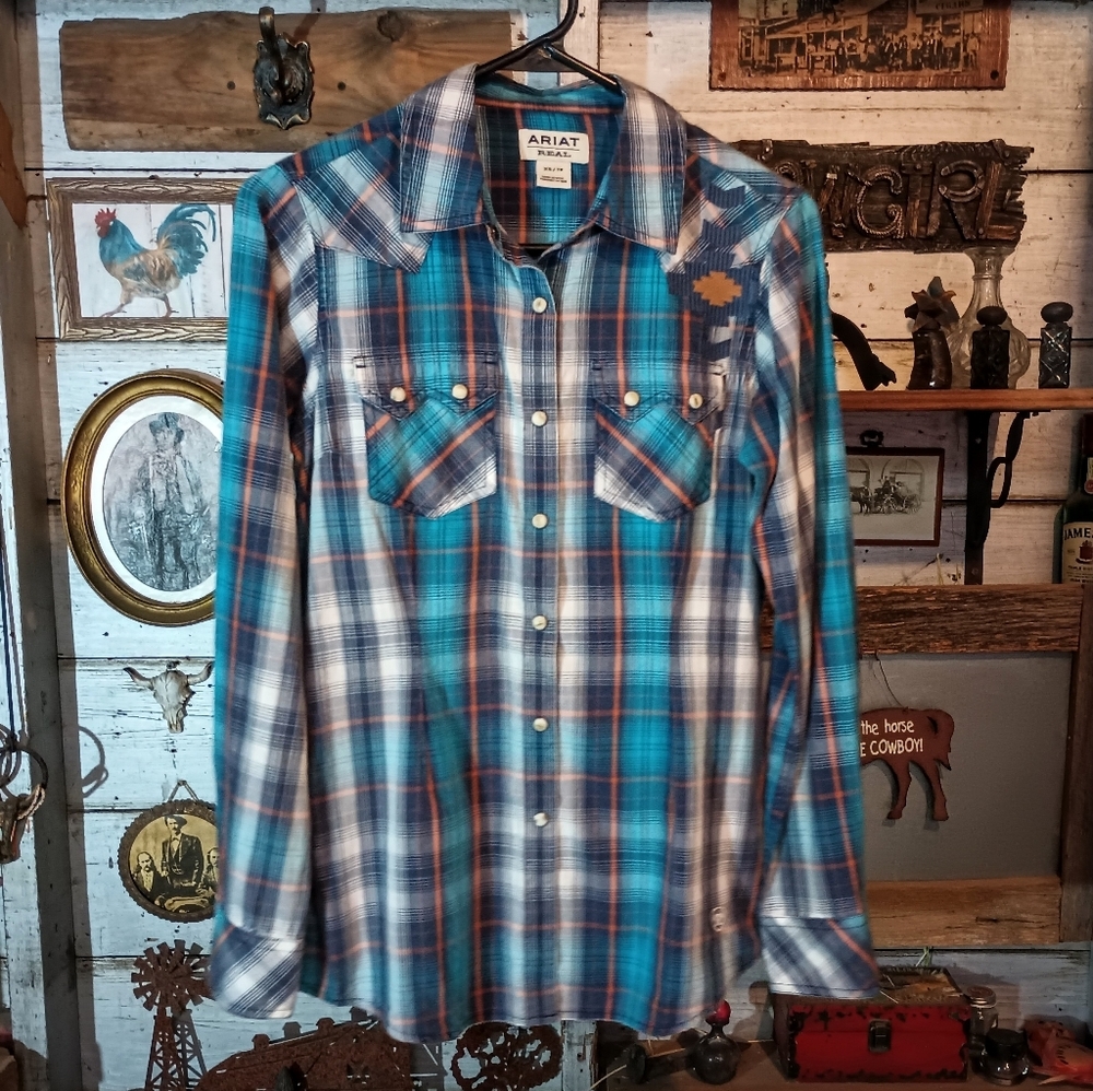 Ariat western rodeo snap shirt
